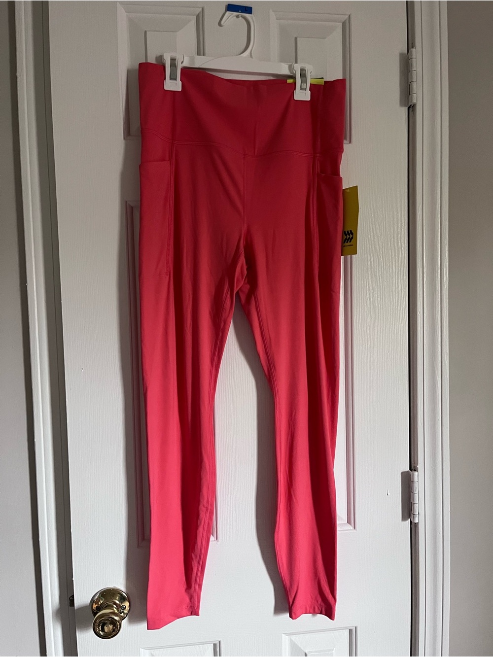 NWT All in Motion Women's High Rise Pink Leggings with Pockets Size L